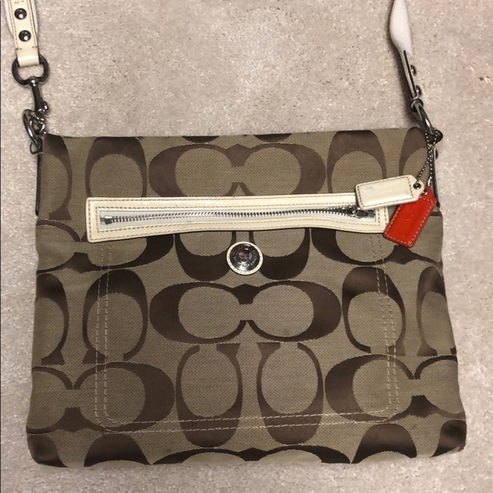 Crossbody Coach